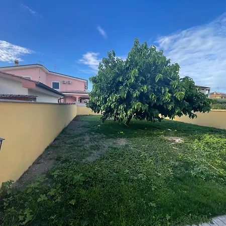 Apartament Claudia Con Giardino Anzio